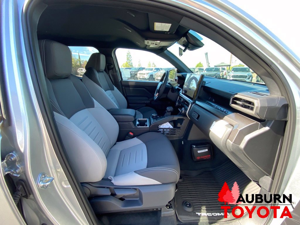 New 2026 Toyota Tacoma TRD Off-Road AWD/4WD image 11