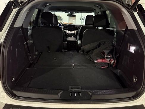 Used 2024 Ford Explorer XLT w/ Equipment Group 202A image 16