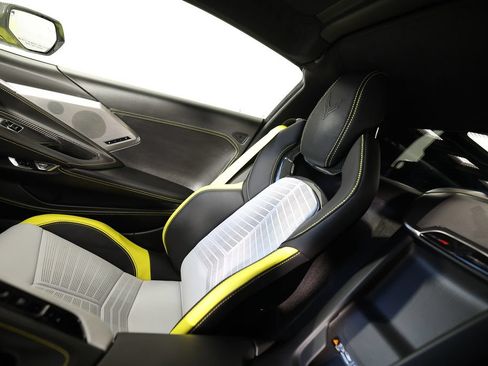Used 2022 Chevrolet Corvette Stingray Premium Cpe RWD image 34