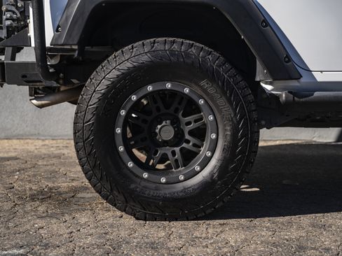 Used 2017 Jeep Wrangler Unlimited Sport w/ Quick Order Package 24S image 12