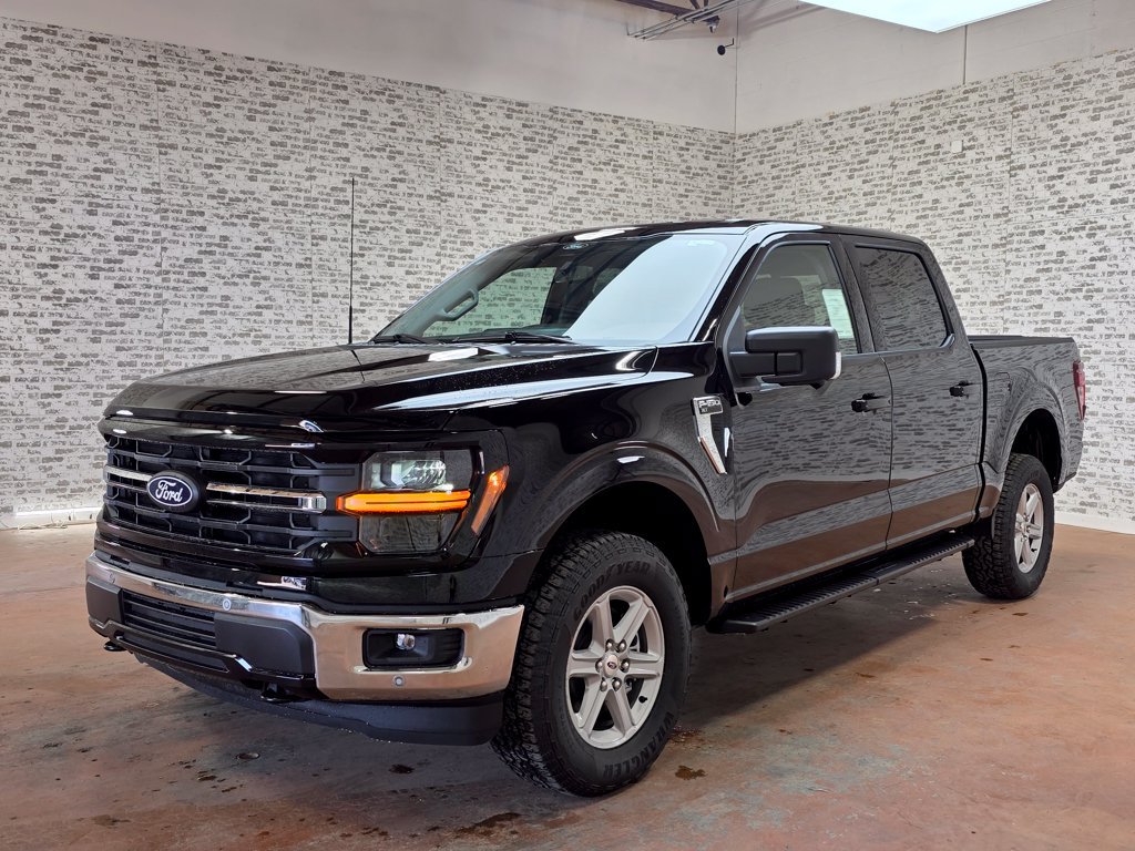 New 2026 Ford F150 XLT w/ Equipment Group 302A MID AWD/4WD image 3