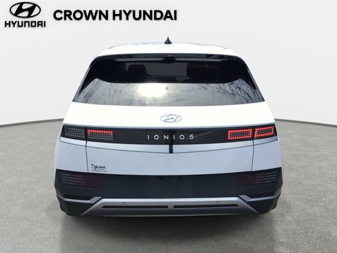 Used 2024 Hyundai Ioniq 5 SEL RWD image 5