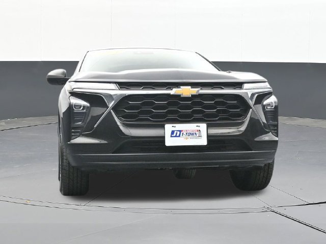 Used 2024 Chevrolet Trax LS FWD image 50