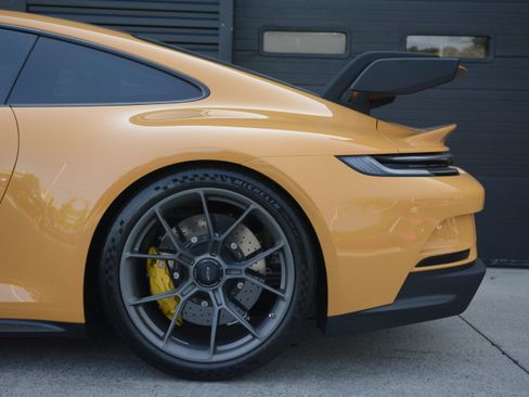 Certified 2022 Porsche 911 GT3 RWD image 33