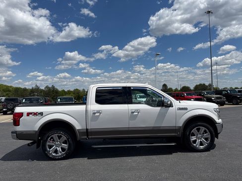 Used 2018 Ford F150 Lariat w/ Equipment Group 502A Luxury AWD/4WD image 2