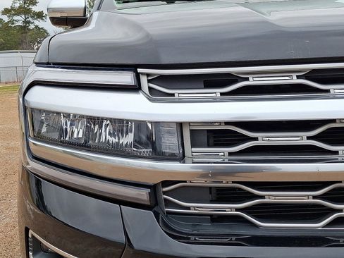 Used 2023 Ford Expedition Platinum image 9