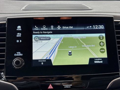 Used 2019 Honda Pilot Touring image 16