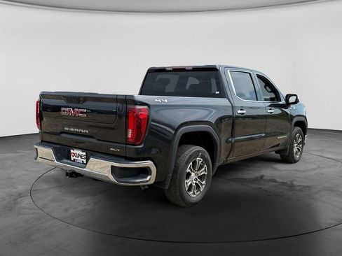 Used 2025 GMC Sierra 1500 SLT AWD/4WD image 10