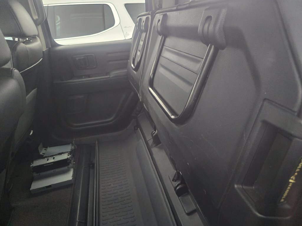 Used 2014 Honda Ridgeline SE image 24