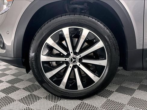Certified 2022 Mercedes-Benz GLB 250 4MATIC image 8