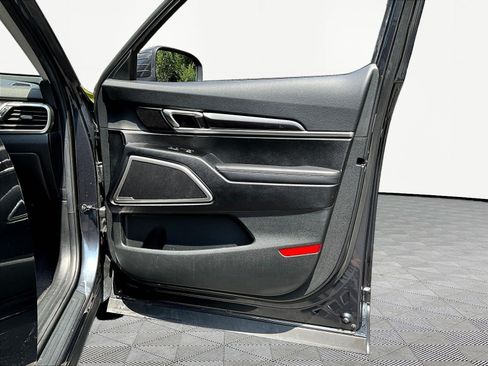 Used 2023 Kia Telluride S FWD image 29