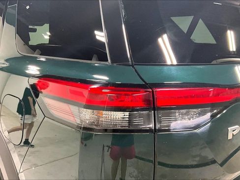 Used 2023 Nissan Pathfinder SL w/ SL Premium Package image 40