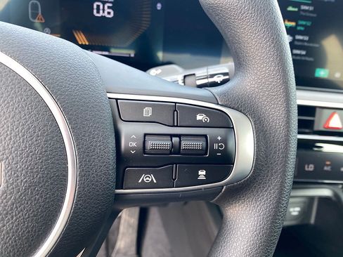 New 2026 Kia K5 LXS FWD image 16