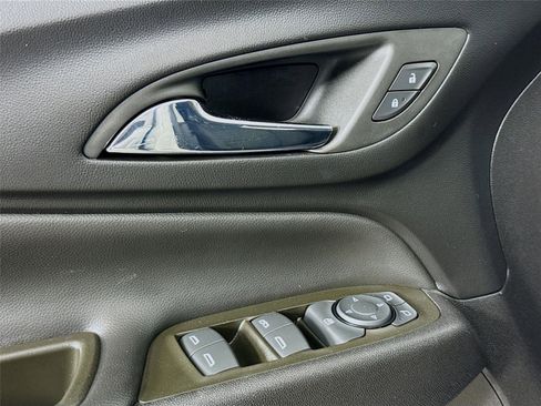 Used 2024 Chevrolet Equinox LT AWD/4WD image 18