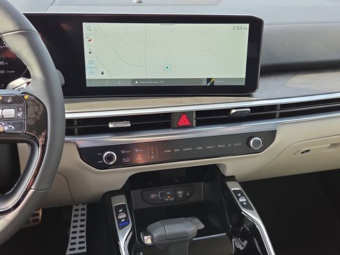 New 2026 Kia Sorento SX AWD/4WD image 13