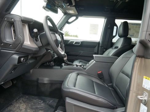 New 2026 Ford Bronco Outer Banks AWD/4WD image 10