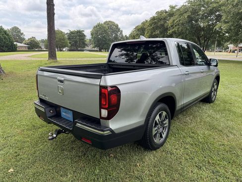 Used 2017 Honda Ridgeline RTL-T image 7