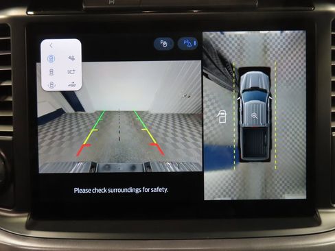 Used 2025 Ford F150 XLT w/ Equipment Group 302A MID image 22