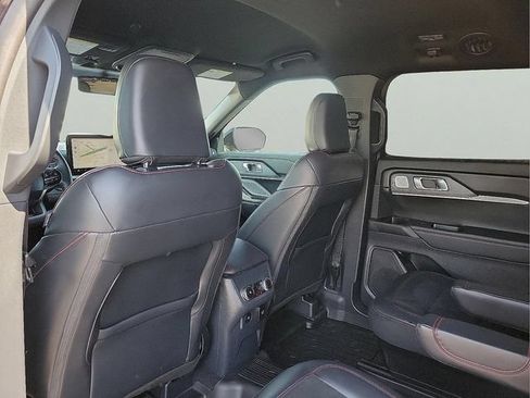 Used 2025 Ford Explorer ST RWD image 14