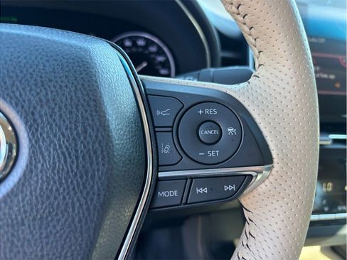 Used 2019 Toyota Avalon Limited w/ Advanced Safety Package image 28