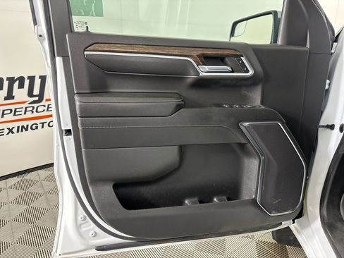 Used 2023 GMC Sierra 1500 SLE AWD/4WD image 7