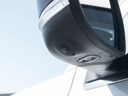 Used 2025 Ford Expedition Max Active image 9