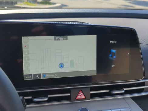 New 2026 Hyundai Elantra Limited FWD image 30