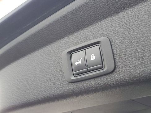 Used 2022 Mitsubishi Outlander SEL image 9