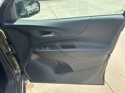 Used 2023 Chevrolet Equinox LT FWD image 21