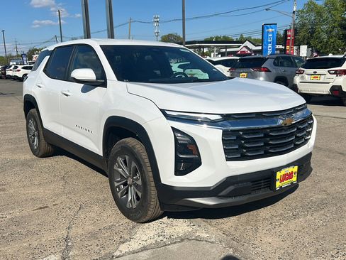 New 2026 Chevrolet Equinox LT w/ Convenience Package II AWD/4WD image 5