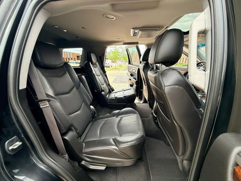 Used 2015 Cadillac Escalade Premium AWD/4WD image 19