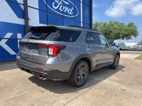 New 2026 Ford Explorer ST AWD/4WD image 7