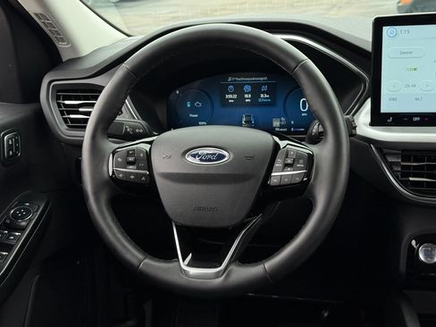 Used 2025 Ford Escape Platinum AWD/4WD image 7
