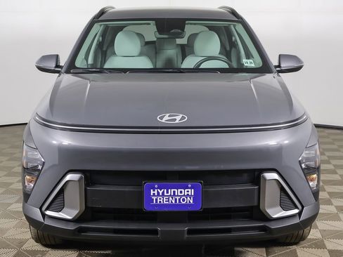 Used 2025 Hyundai Kona SEL image 9