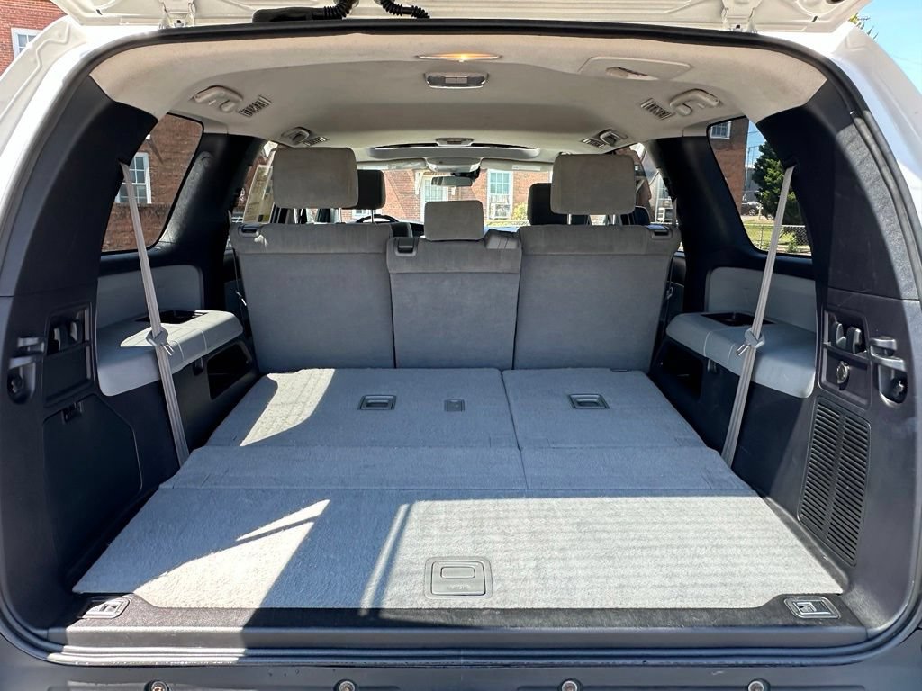 Used 2018 Toyota Sequoia SR5 AWD/4WD image 36