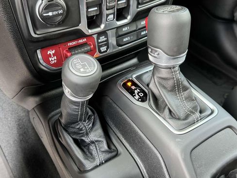 New 2025 Jeep Wrangler Unlimited Rubicon 392 image 21