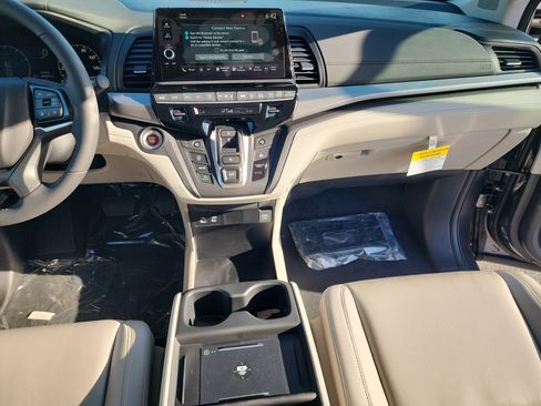 New 2026 Honda Odyssey EX-L image 9