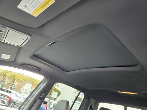 Used 2023 Honda Ridgeline Black Edition image 11