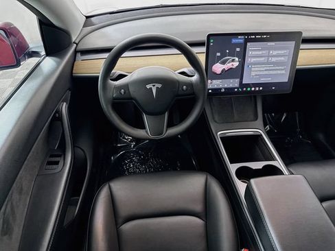 Used 2021 Tesla Model Y Long Range AWD/4WD image 23