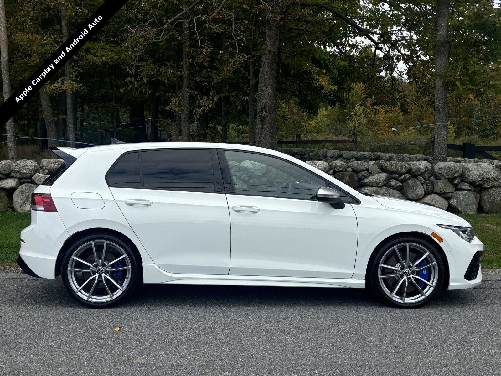 Used 2024 Volkswagen Golf R AWD/4WD image 2