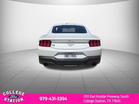 Used 2024 Ford Mustang Premium RWD image 5