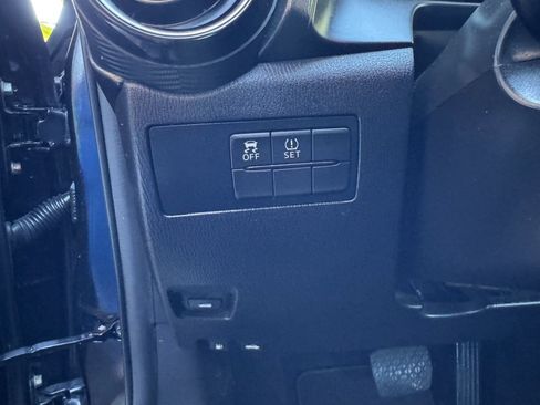 Used 2016 Scion iA FWD image 12