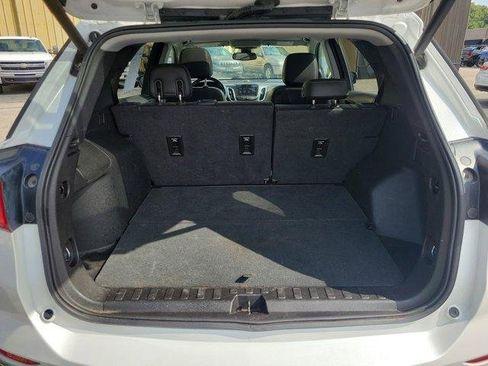 Used 2018 Chevrolet Equinox Premier image 8