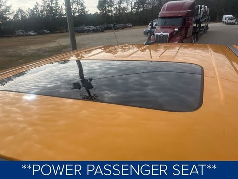 Used 2022 Ford Maverick Lariat w/ Lariat Luxury Package image 11