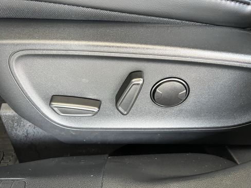 Used 2024 Ford Escape ST-Line w/ Tech Pack #1 AWD/4WD image 18
