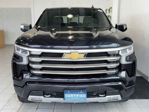 Certified 2022 Chevrolet Silverado 1500 High Country w/ Technology Package image 35