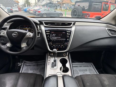 Used 2017 Nissan Murano S AWD/4WD image 13