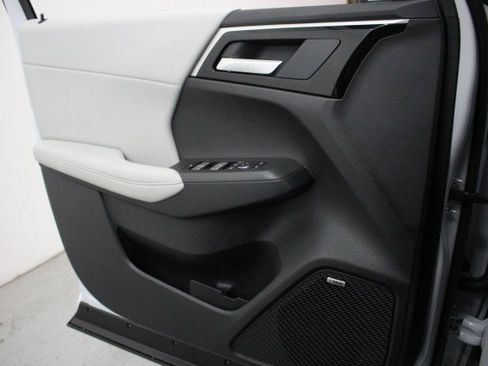 New 2026 Mitsubishi Outlander SE image 15