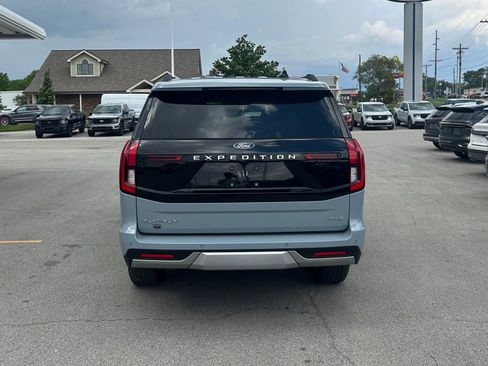 Used 2025 Ford Expedition Max Platinum AWD/4WD image 6