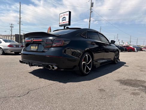 Used 2018 Honda Accord Sport image 46